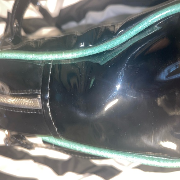 Trophy Queen GTO Black and Mint Green Shoulder Bag - Picture 5 of 6